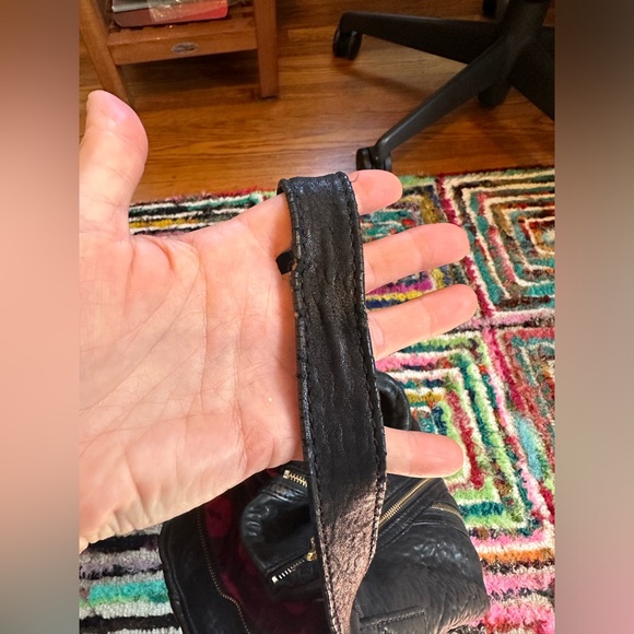 Marc Jacobs black Leola leather hobo bag w/ gold decorative zippers - Picture 6 of 16